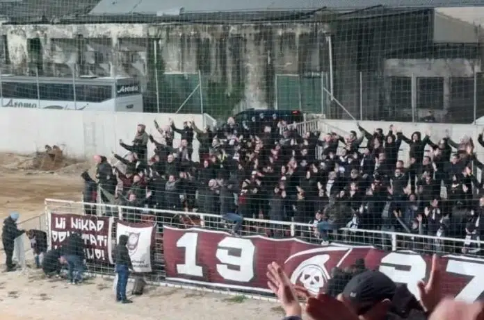 Video Horde Zla Stigle Na Stadion Rodeni Pogledajte Kakvu Atmosferu