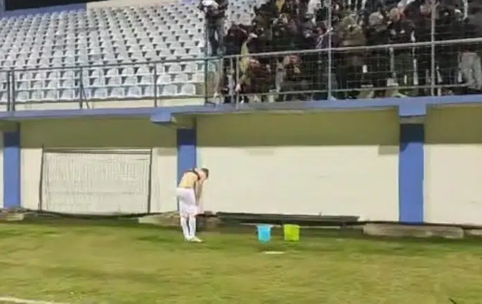 Video Kosoric U Suzama Izasao Pred Navijace Zeljeznicara I Skinuo