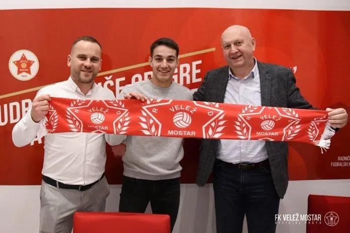 Zvanicno Velez Zavrsio Jos Jedan Bitan Posao