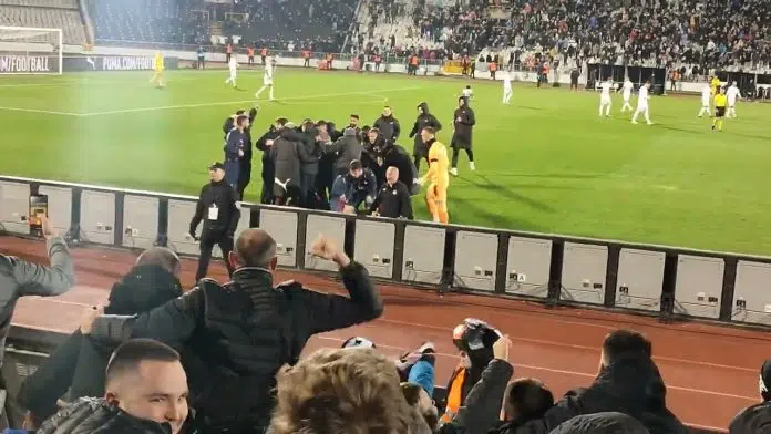 Ilic Na Izlaznim Vratima Partizana