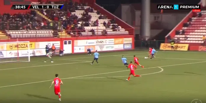 Nesporazum u završnici akcije: Suljić "sjajnom intervencijom" spasio protivnički gol Nesporazum U Zavrsnici Akcije Suljic Quotsjajnom Intervencijomquot Spasio Protivnicki Gol
