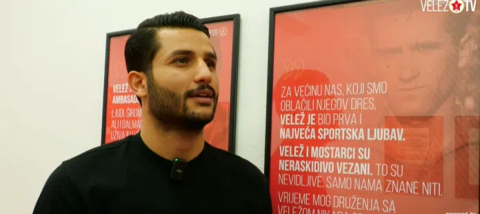 Video Aref Gholami Velez Je Poznat Po Svojoj Bogatoj Historiji