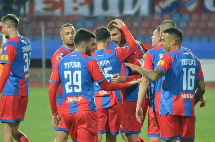 Borac Veceras Ima Priliku Da Odmakne Zrinjskom Na Velikih Devet