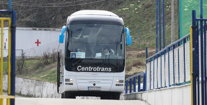 (FOTO) Željezničar otputovao na gostovanje Zrinjskom Zeljeznicar Otputovao Na Gostovanje Zrinjskom