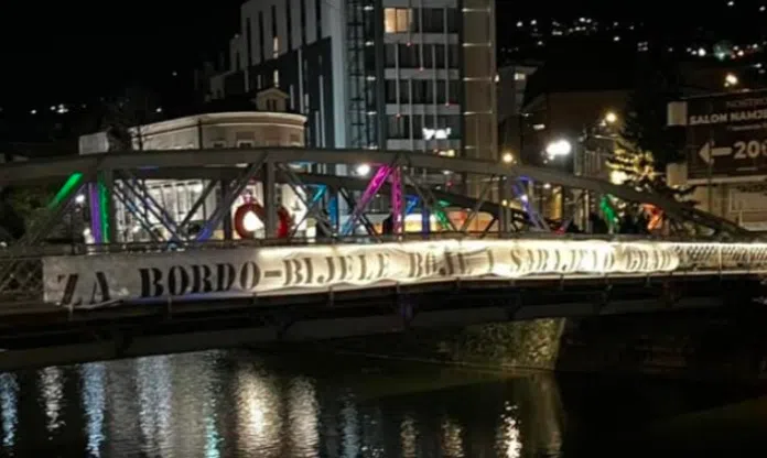 Horde Zla Parolama Na Sarajevskim Mostovima Pozivaju Navijace Na