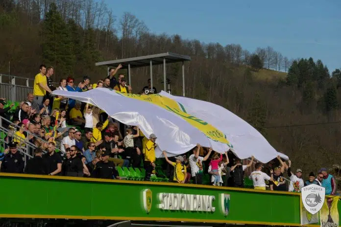 Iz Stupcanice Demantuju Fukare Laz Je Da Smo Im Odobrili