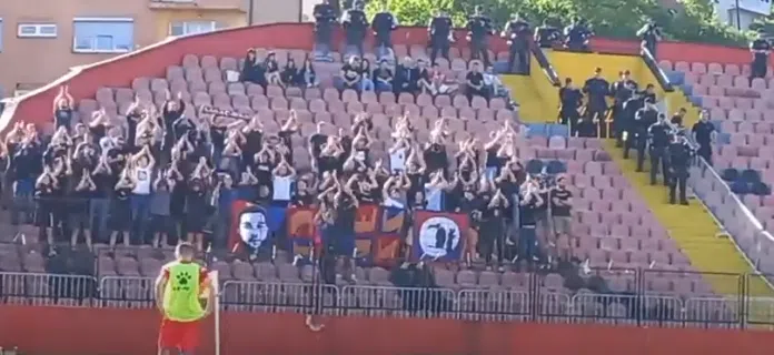 Video Sramotno Navijanje Lesinara Odjekuje Tusnjem