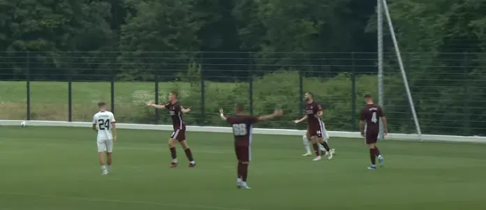 Video Fudbaleri Sarajeva Nezadovoljni Odlukom Shakhtar Postigao Gol Iz Spornog