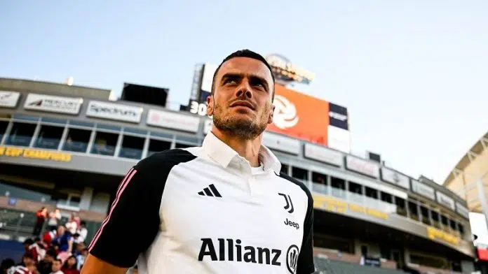Tesko Da Bi Moglo Bolje Kostic Napusta Juventus Ali Ostaje