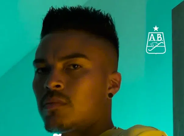 VIDEO: Adalberto Penaranda službeno predstavljen u novom klubu Video Adalberto Penaranda Sluzbeno Predstavljen U Novom Klubu