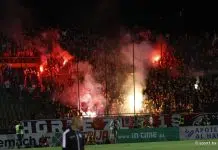 (FOTO) Sarajevski navijači ispoljili lijepu gestu prema Aneru Kasapoviću: Počast za Hordu zla Sarajevski Navijaci Ispoljili Lijepu Gestu Prema Aneru Kasapovicu Pocast
