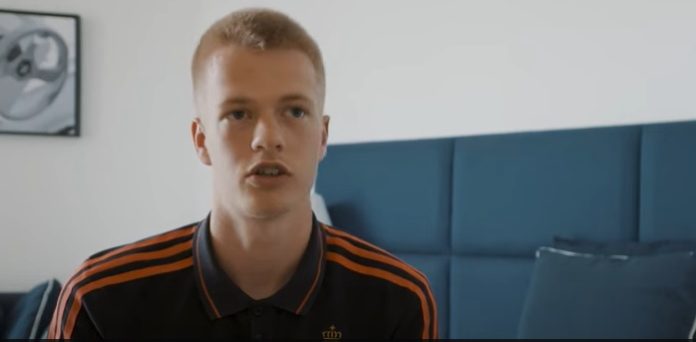 Talentirani Vezista Poslan Na Posudbu