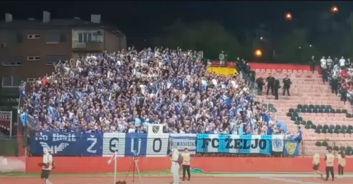 (VIDEO) Spektakl u režiji Manijaka privlači sve na Tušnju Video Spektakl U Reziji Manijaka Privlaci Sve Na Tusnju