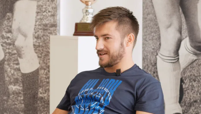 Video Stipo Markovic O Tome Ko Se Najbolje Oblaci U