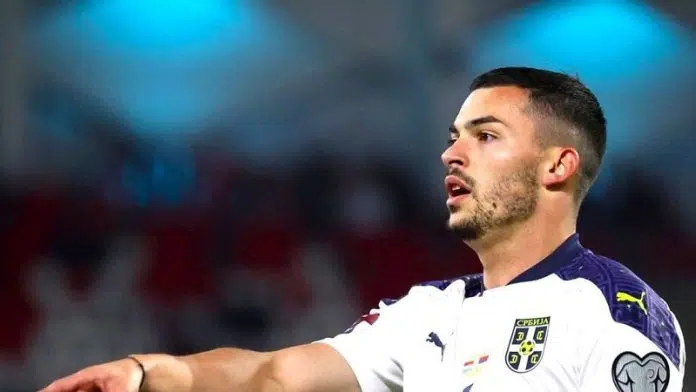 OBRADOVALI NAVIJAČE ZVEZDE: Do ponoći se očekuju još potpisi, Radonjić Obradovali Navijace Zvezde Do Ponoci Se Ocekuju Jos Potpisi Radonjic