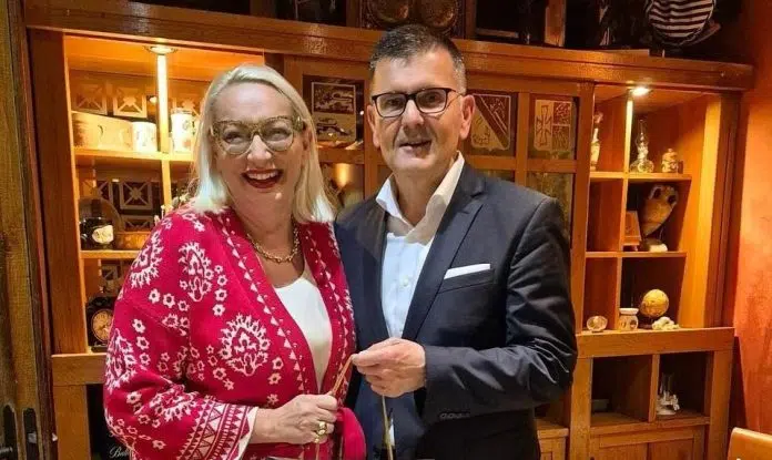 Cvjeta Prijateljstvo Izmedu Fudbalskog Saveza Srbije I Nfsbih Odnosi Su