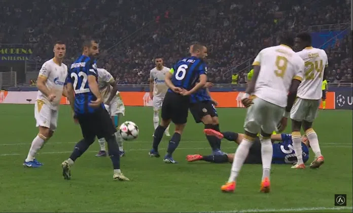 Da Li Je Zvezda Ostecena Za Penal Od Istog Sudije