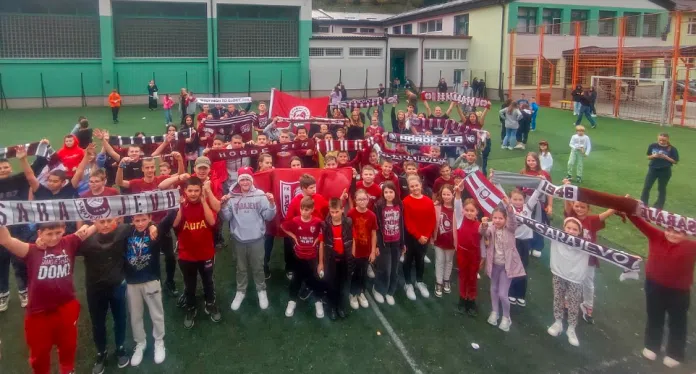 Osnovna Skola ‘Vrhbosna‘ Impresionirala Nacinom Obiljezavanja Rodendana Fk Sarajevo