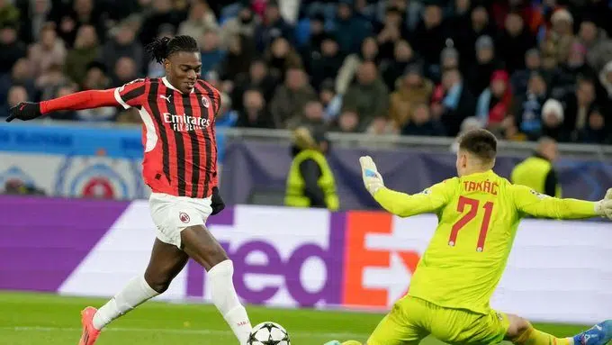 Ls Milan Se Mucio Sa Fenjerasem Imaju Otvoren Puta Za