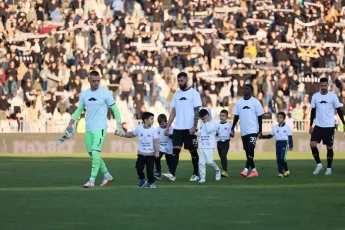 Superliga Neshvatljive Greske Zubairua I Scekica Eurogol Ostavio Partizan Bez