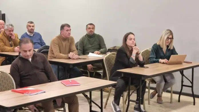 Zašto nije glasao predstavnik Željezničara na današnjoj skupštini? Zasto Nije Glasao Predstavnik Zeljeznicara Na Danasnjoj Skupstini