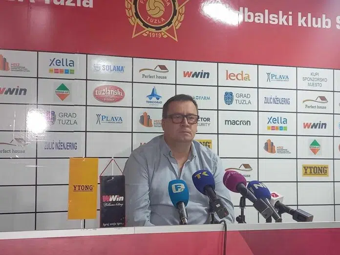 Azmir Husic Odrzao Press Tesko Stanje Slobode Racun Blokiran Igraci
