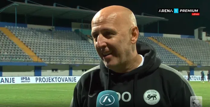 Pomocni Trener Gosk A Se Smijao Nakon Meca Mozda Nam Je