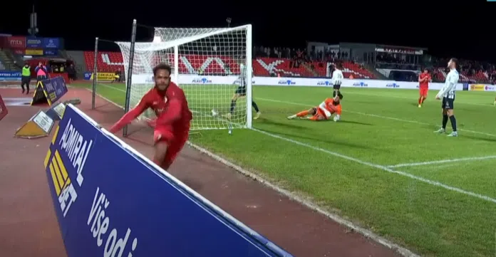 Radnički prekinuo niz Spartaka (VIDEO) Radnicki Prekinuo Niz Spartaka Video