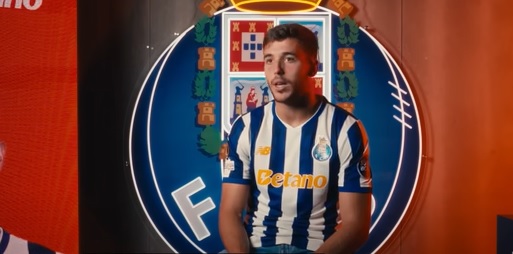 1738679538 Spanac Je Stigao Na Stadion Etihad