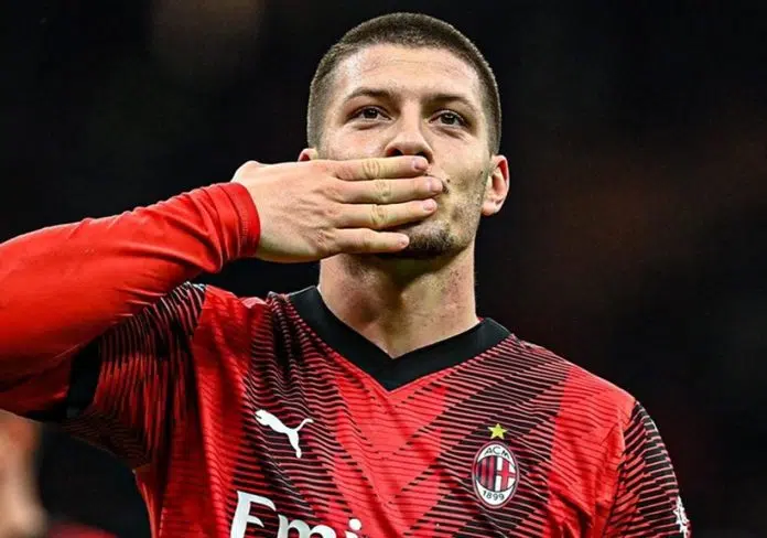 Srbin Menja Srbina Luka Jovic Napusta Milan Ali Ostaje U