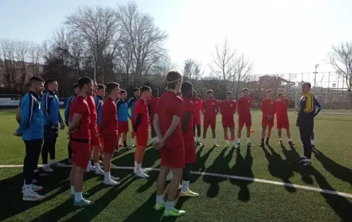 Fenerbahce je odlučio: Korejski definitivno ostaje u Superligi Fenerbahce Je Odlucio Korejski Definitivno Ostaje U Superligi