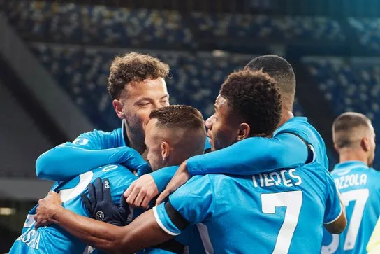 Serija A Napoli Iskoristio Kiks Intera I Vodeci Je Tim