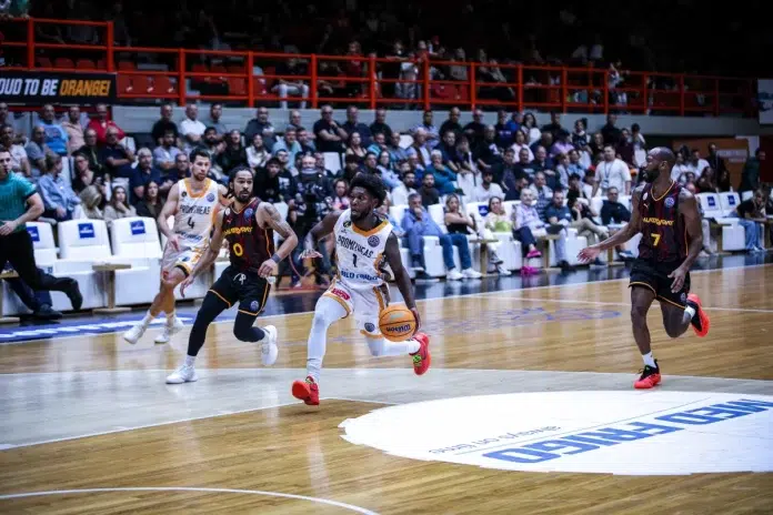 Grci Pisu Partizan Zeli Rekordera Lige Sampiona Video