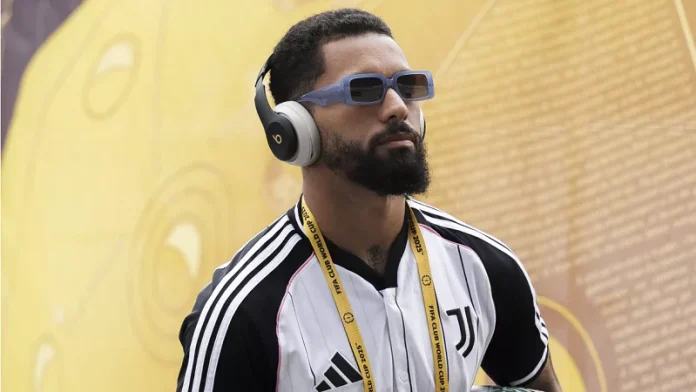 Pobuna U Svlacionici Juventusa Daglas Luiz Izazvao Haos Sledi Mu