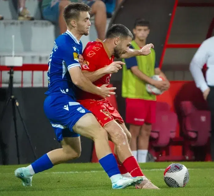 Superliga Novi Pazar I Radnicki Daljinski Prije Nego Sto Se