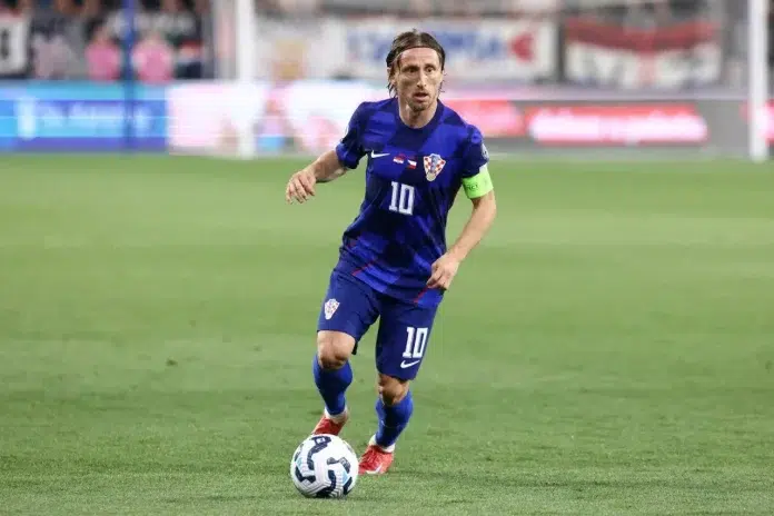 Vreme Je Za Potpis Modric Stigao U Milano Video