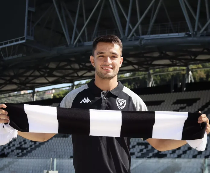 Vlahovic Ponovo Crno Beli Sportska Centrala