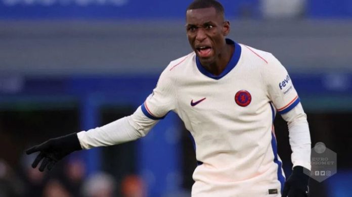 Nicolas Jackson Na Putu U Bayern Pozajmica S Opcijom Otkupa