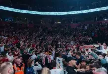 DUPLI PROGRAM U ARENI: Navijači Zvezde prate fudbalere dok se čekaju košarkaši (VIDEO)