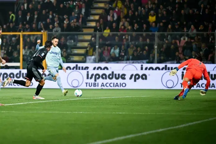 Juventus slavio, gol Kostića u 2. minutu utakmice! (VIDEO)