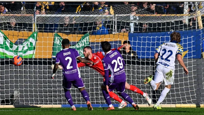Fiorentina ne vidi izlaz iz tunela, Parma ostavila Violu na