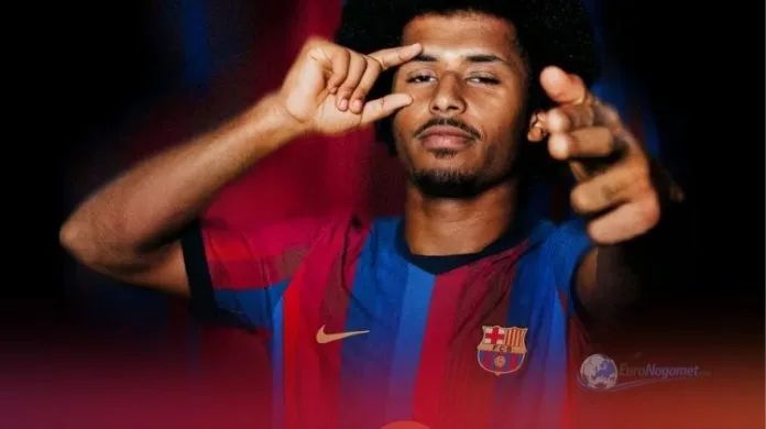 Barcelona službeno predstavila Karima Adeyemija